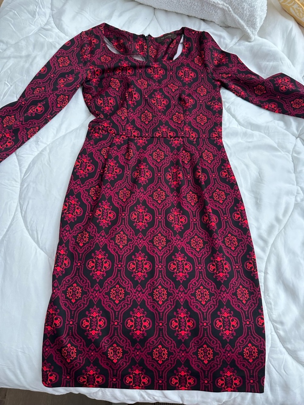 The Limited Red and Black Long-Sleeve Patterned Sheath Dress